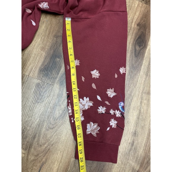 4X Disney Princess Mulan Embroidered Floral Crewneck Sweatshirt Red - Picture 9 of 9